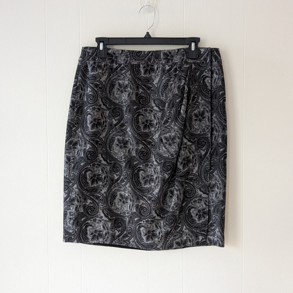 NWT Talbots Wool Blend Grey Paisley Wrap Skirt Sz 10 Knee Length